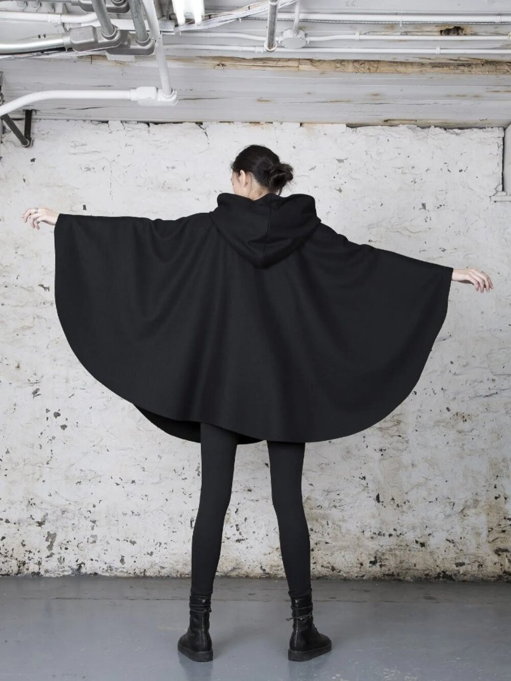 Ovate Huge Hood 100% Wool-Blend Black Cloak